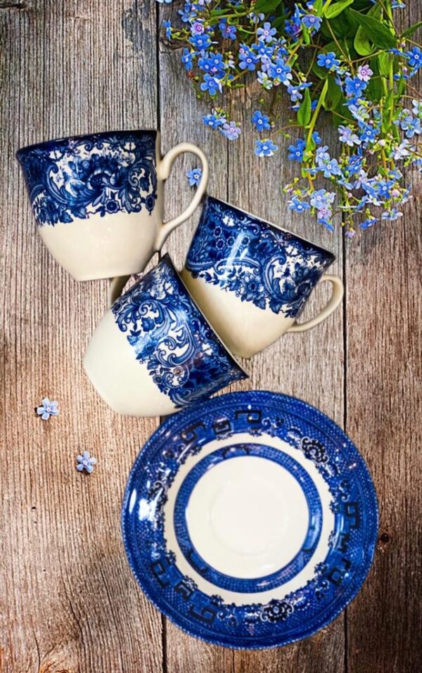 blue-tea-cup